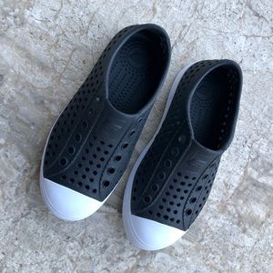 Skechers Boys' Guzman Black Water Shoes Size 12